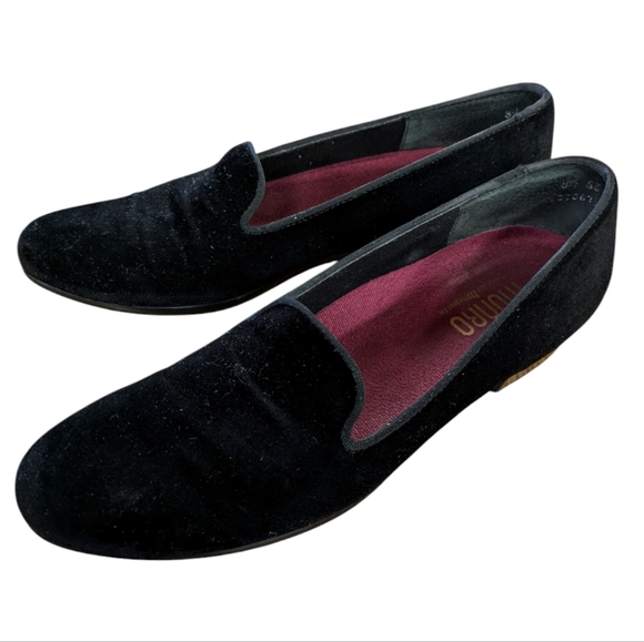 Munro Cerise Black Velvet Slip On Low Heeled Loafer Size 8.5 SS - Picture 2 of 11